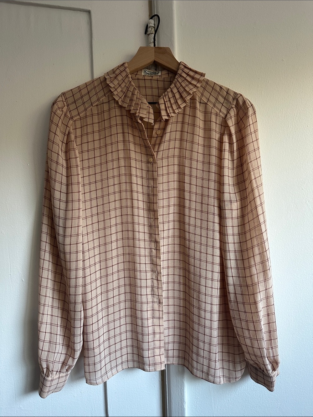 CAMPUS CASUALS Vintage-Checked Ruffle Collar Top Cream/Beige and Burgundy
